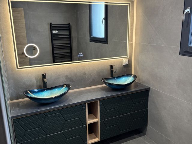 Plomberie – salles de bain, douches à l'italienne, meubles vasque et raccordements