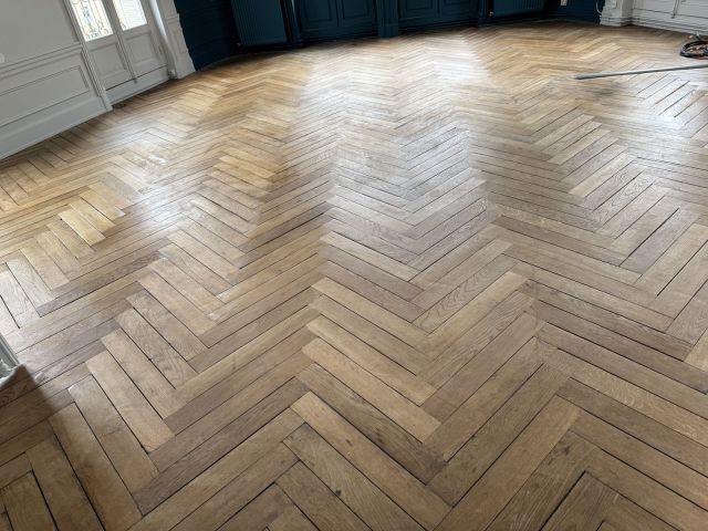 Revêtements de sol – carrelage, parquet massif ou contrecollé, point de hongrie, vinyle