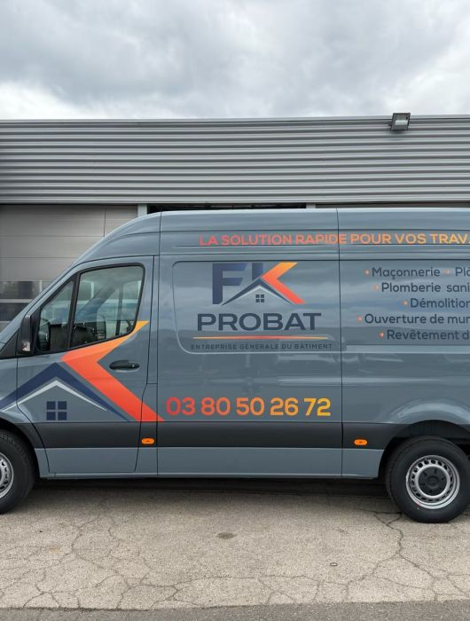 Véhicule utilitaire floqué FK Probat